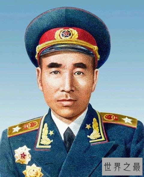 新中国十大元帅排名，每一个都值得我们尊重学习。