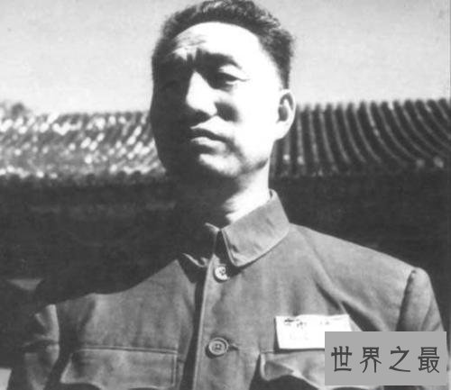 新中国十大元帅排名，每一个都值得我们尊重学习。