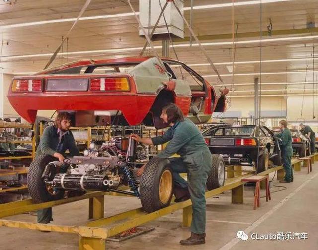 Lotus Esprit —— 路特斯想用这辆像兰博基尼的车，抗衡保时捷，干掉法拉利-