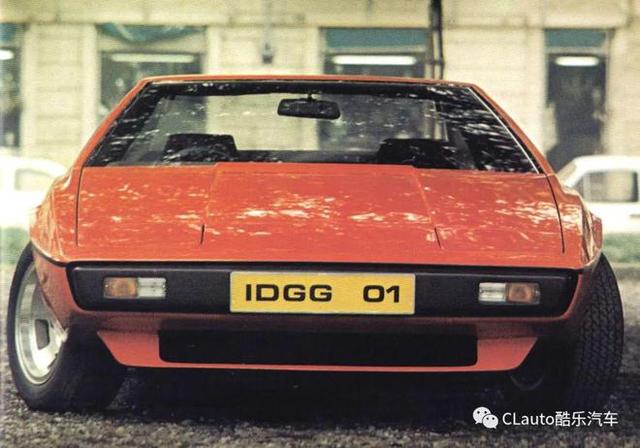 Lotus Esprit —— 路特斯想用这辆像兰博基尼的车，抗衡保时捷，干掉法拉利-