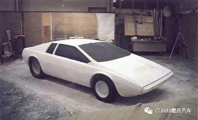 Lotus Esprit —— 路特斯想用这辆像兰博基尼的车，抗衡保时捷，干掉法拉利-