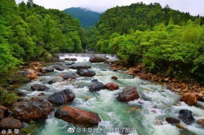 ​石台牯牛降风景区位于安徽省池州市石台县